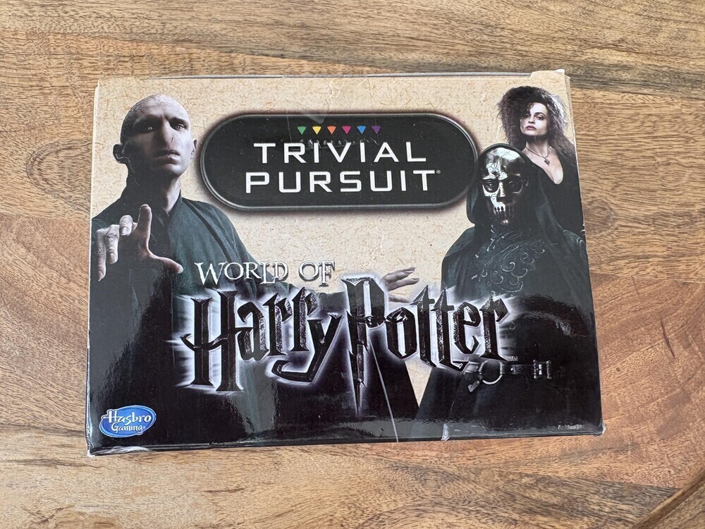 Trivial Pursuit World Of Harry Potter Travel Game USAopoly Ages 8+ 2+ Players - Picture 6 of 6